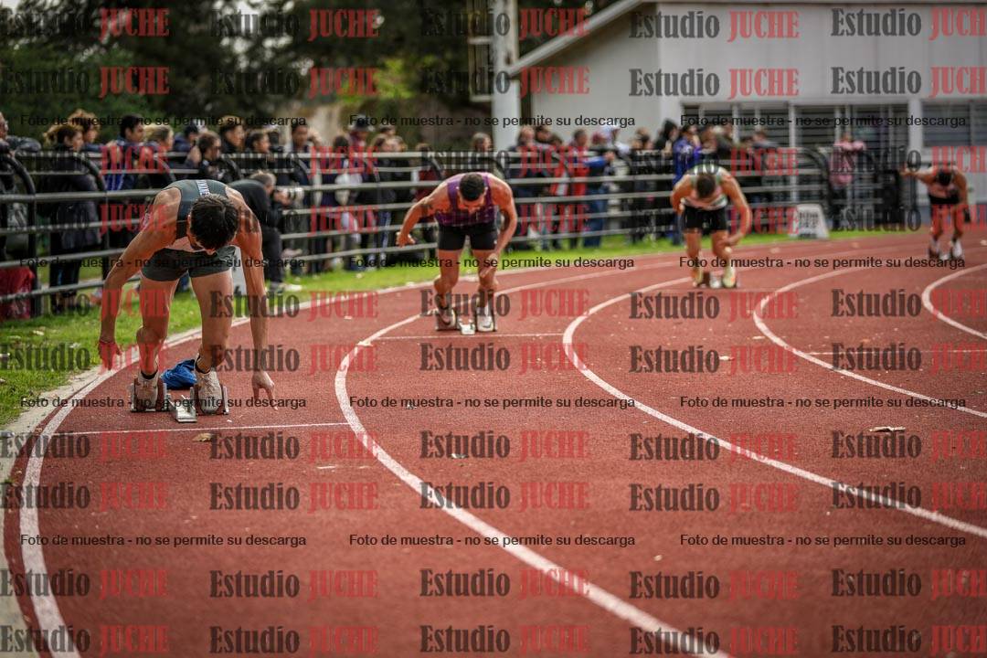 Fotos de los 400 m llanos de varones