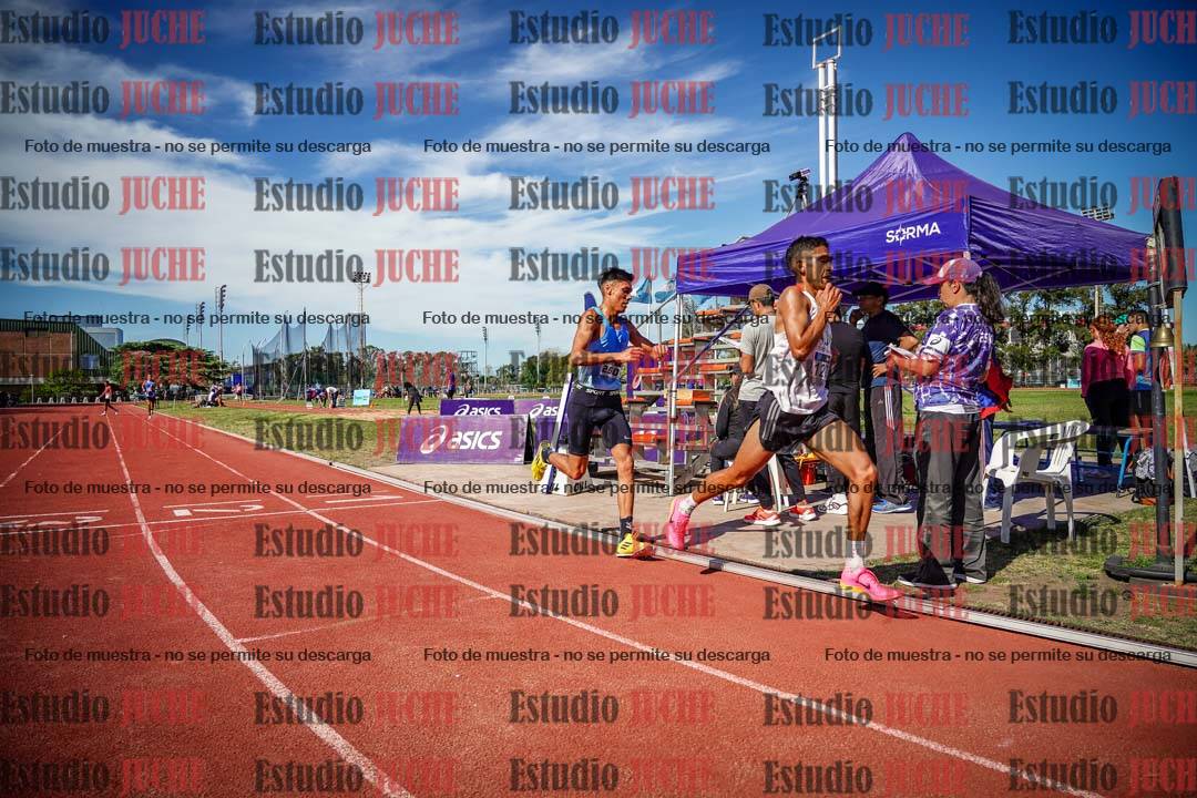 Fotos de los 5000 m llanos de varones