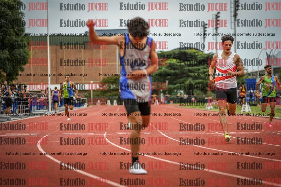 Fotos de los 400 m llanos de varones