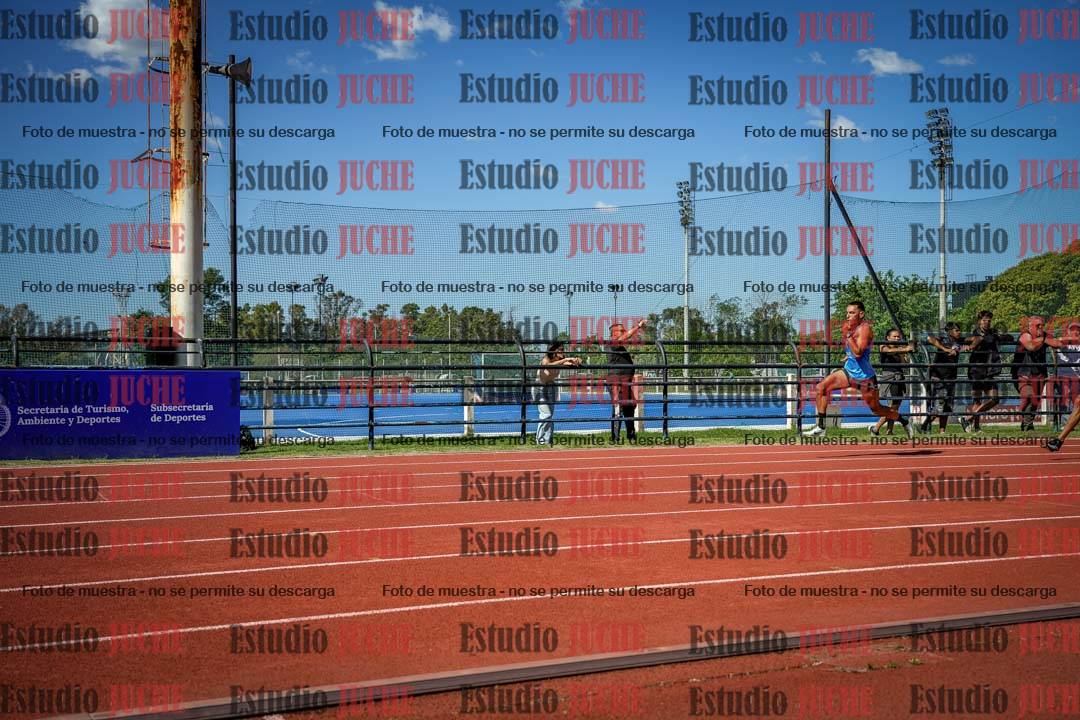 Fotos de los 200 m llanos de varones