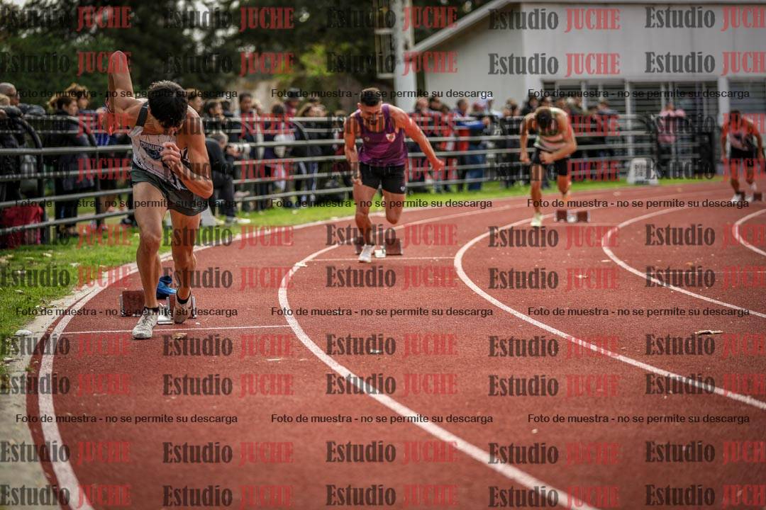 Fotos de los 400 m llanos de varones