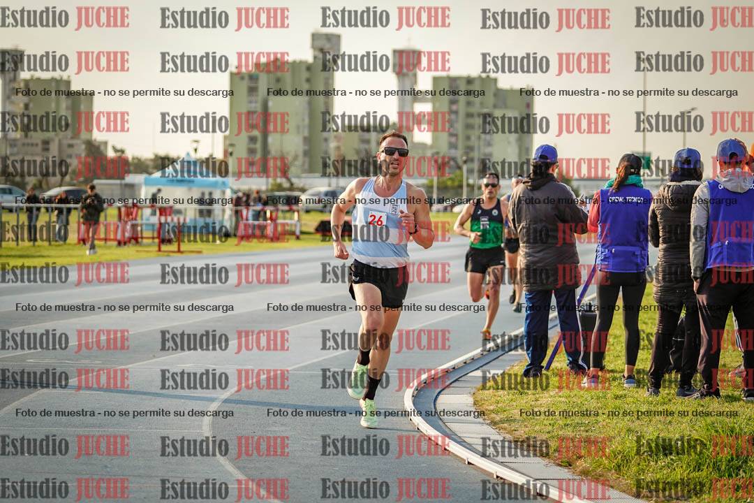Fotos de los 3000 m llanos de varones