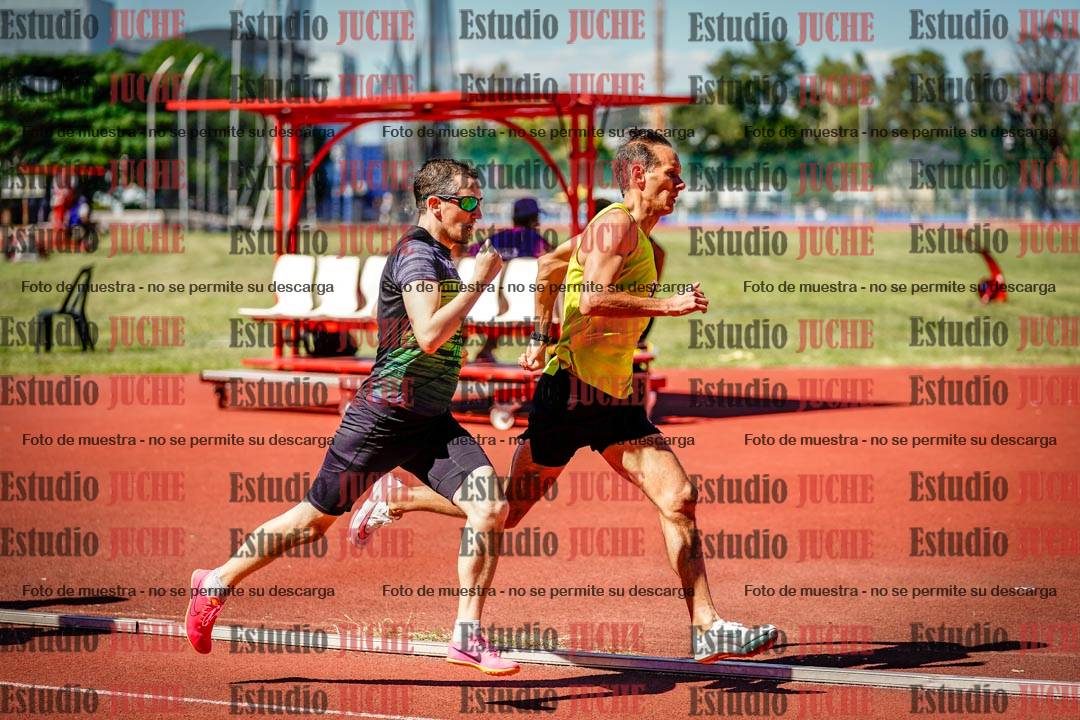 Fotos de los 800 m llanos de varones