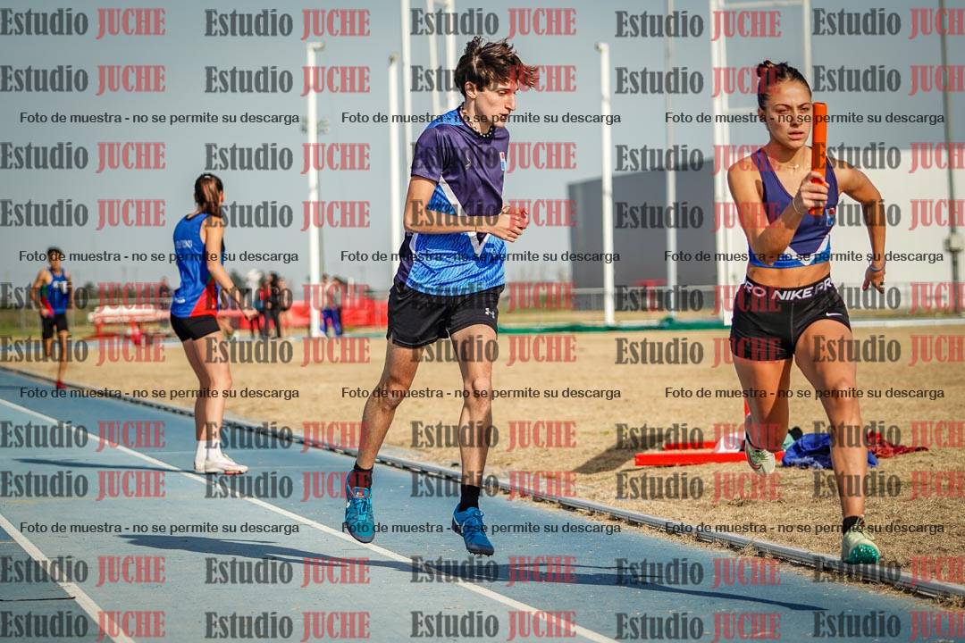 Fotos de las Postas 8x200 m mixta