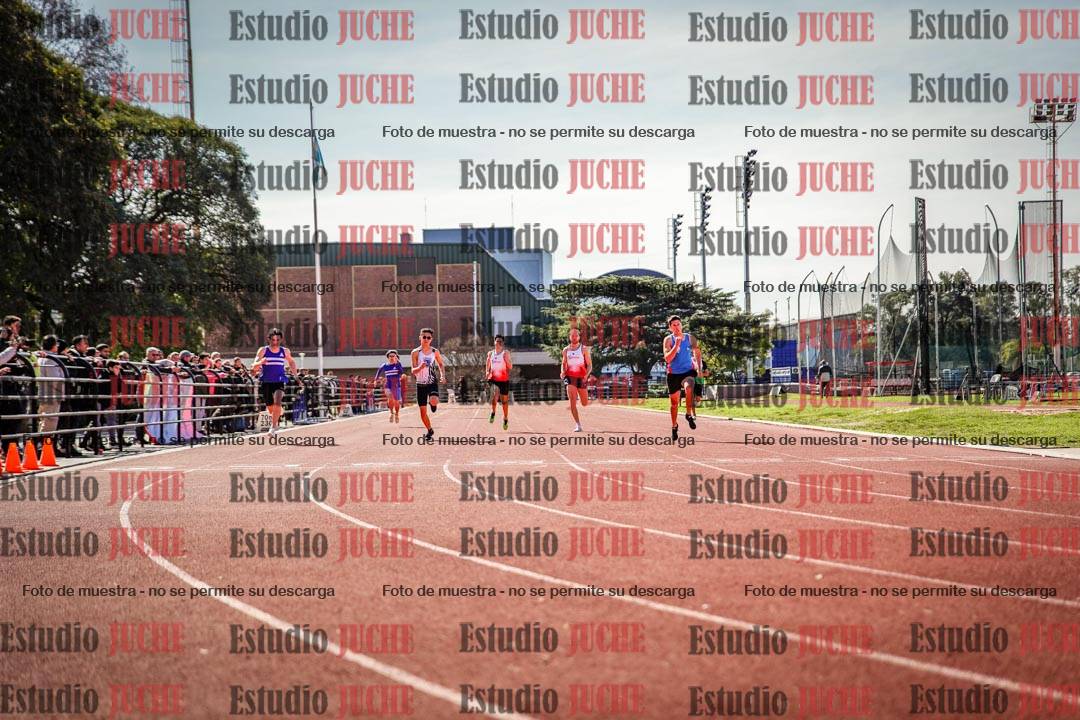 Fotos de los 200 m llanos de varones