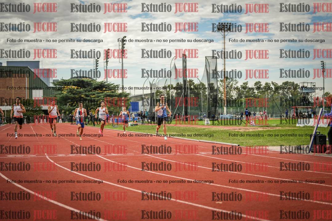 Fotos de los 400 m llanos de varones