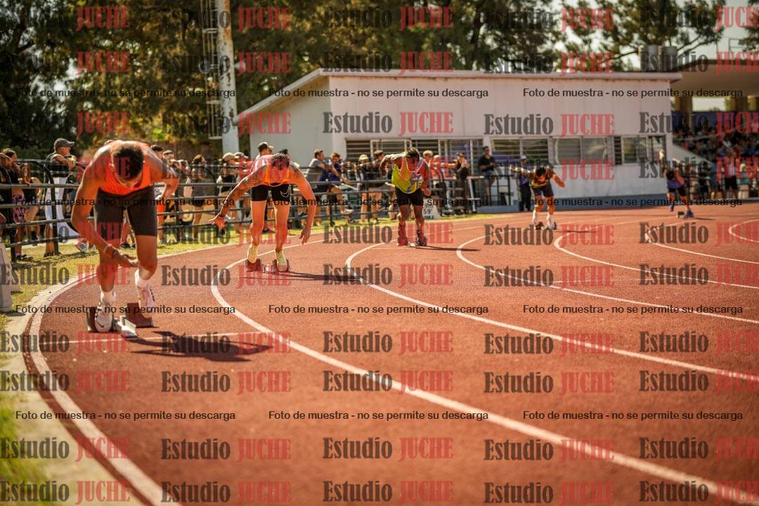 Fotos de los 400 m llanos de varones