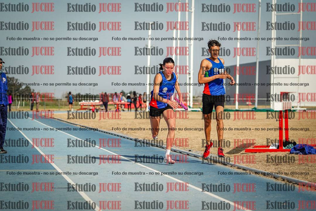 Fotos de las Postas 8x200 m mixta