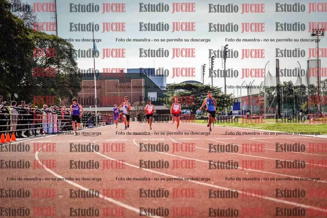 Fotos de los 200 m llanos de varones