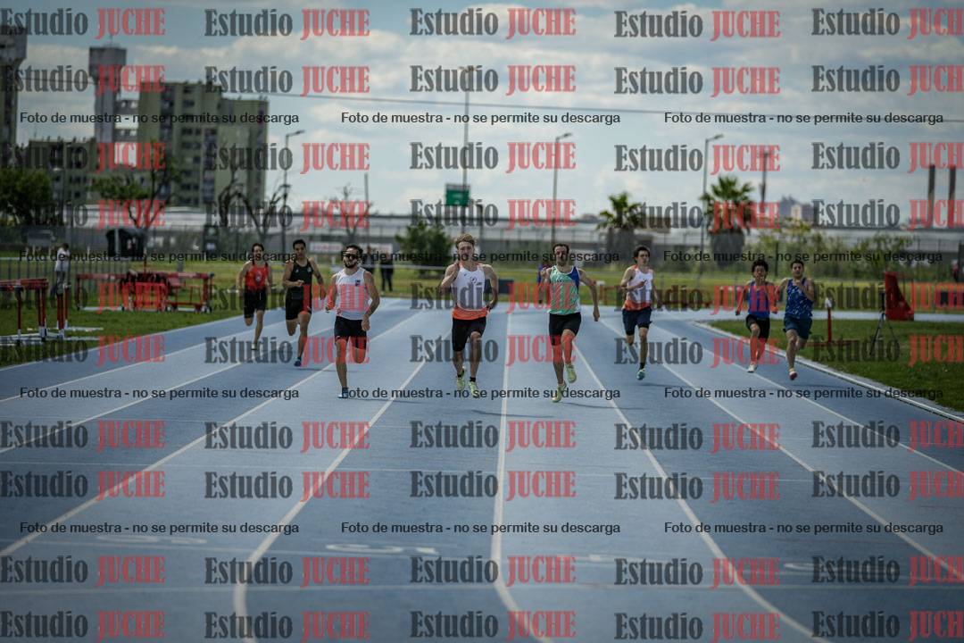 Fotos de los 400 m llanos de varones
