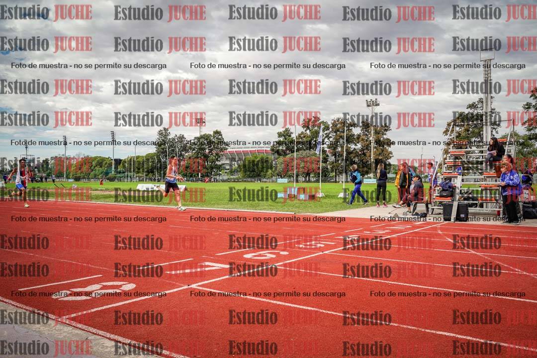 Fotos de los 400 m llanos de varones