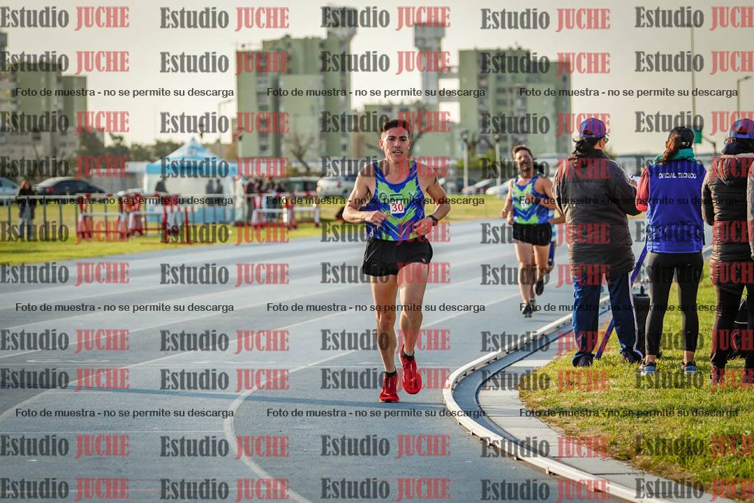 Fotos de los 3000 m llanos de varones