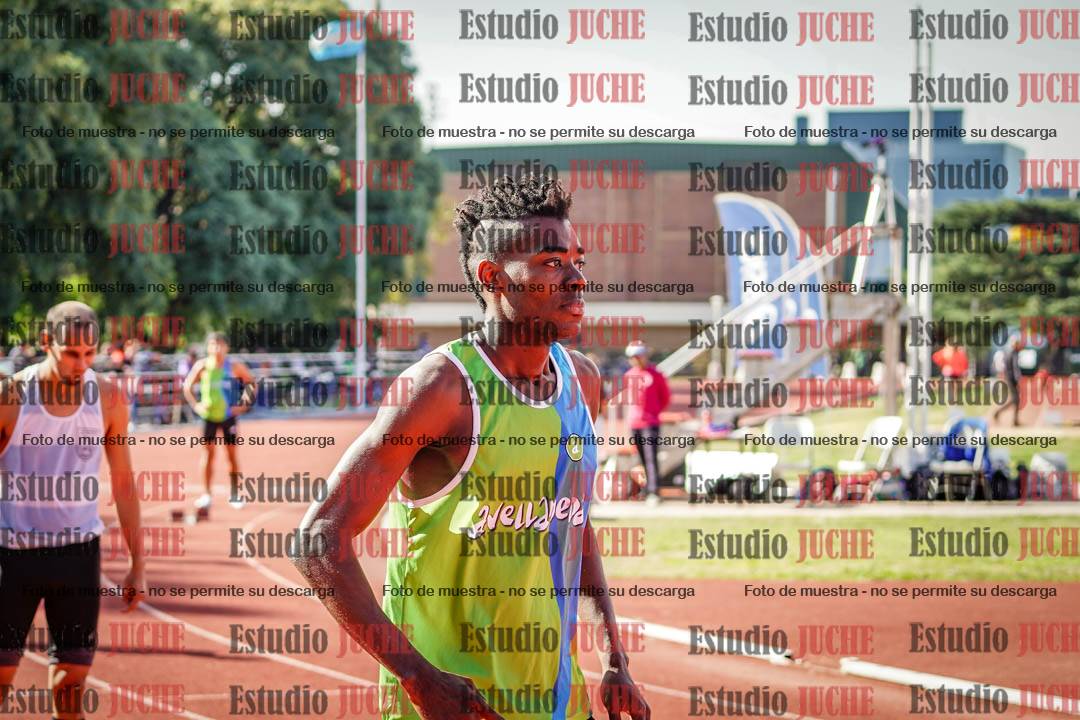 Fotos de los 400 m llanos de varones