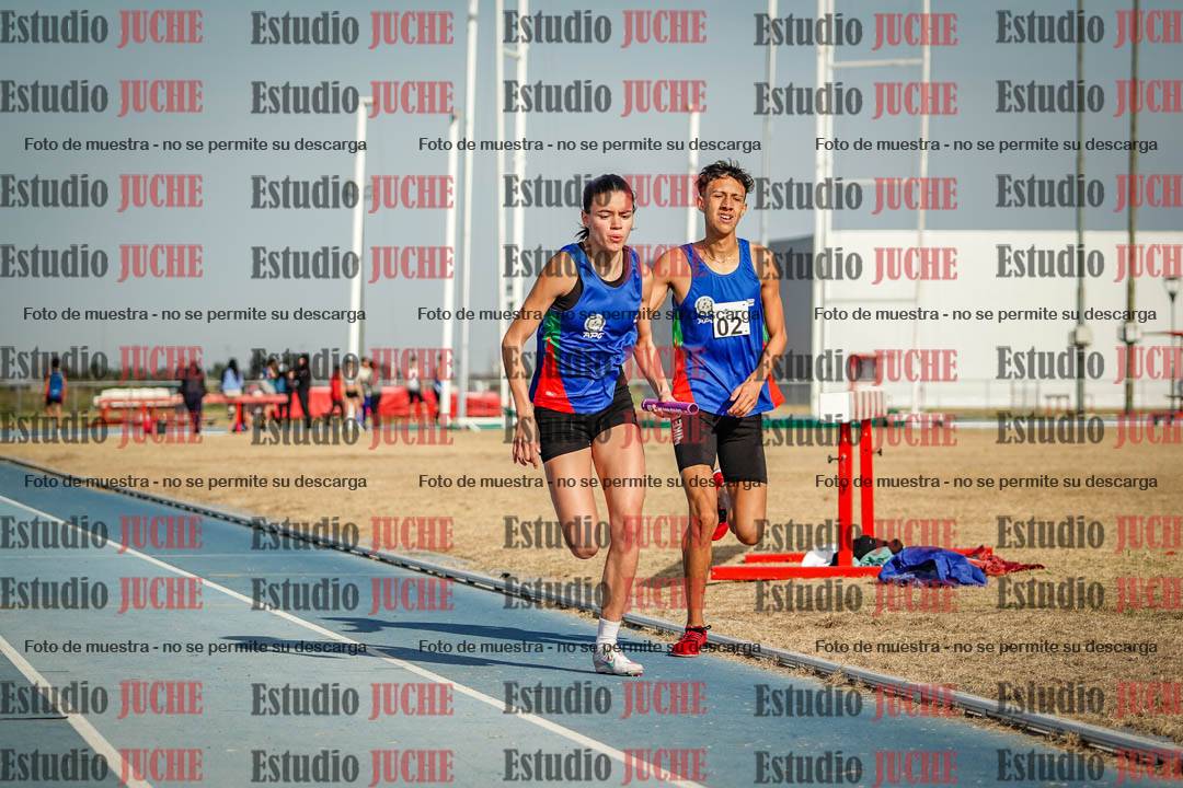 Fotos de las Postas 8x200 m mixta