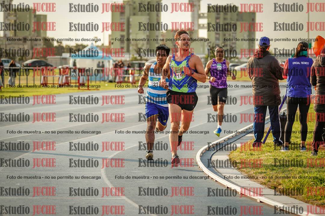 Fotos de los 3000 m llanos de varones