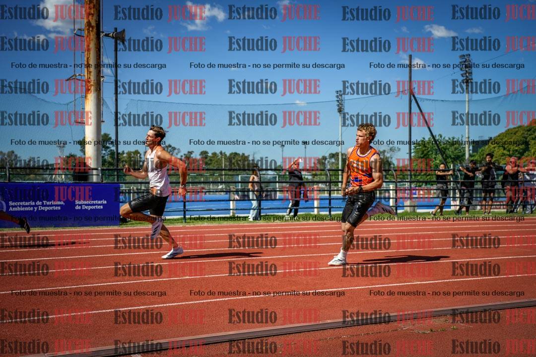 Fotos de los 200 m llanos de varones