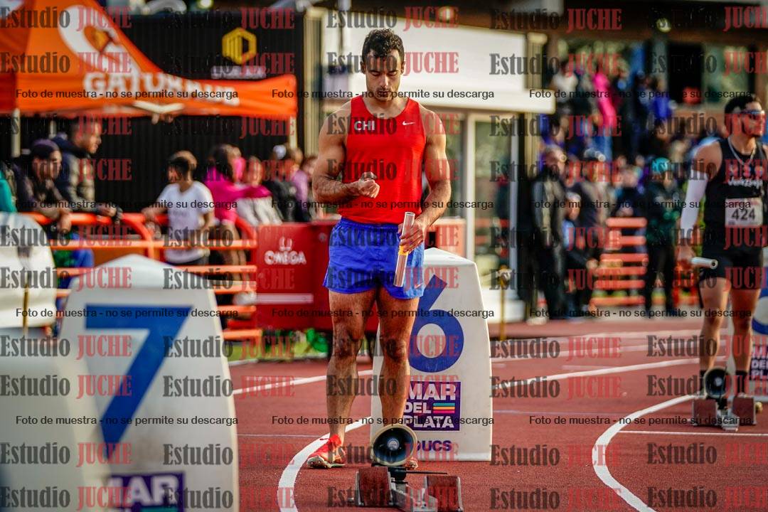 Fotos de las postas 4x100 m de varones - serie 2