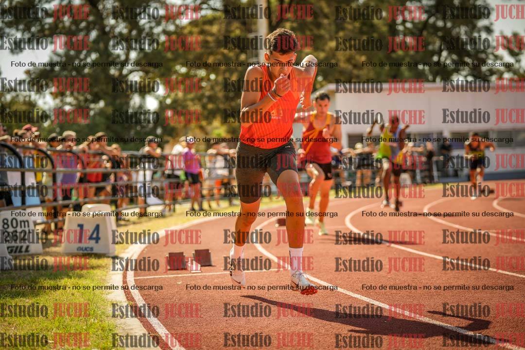 Fotos de los 400 m llanos de varones