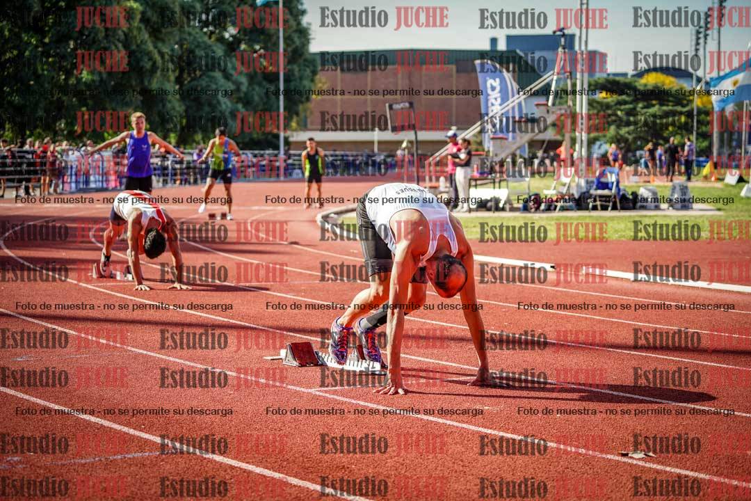 Fotos de los 400 m llanos de varones