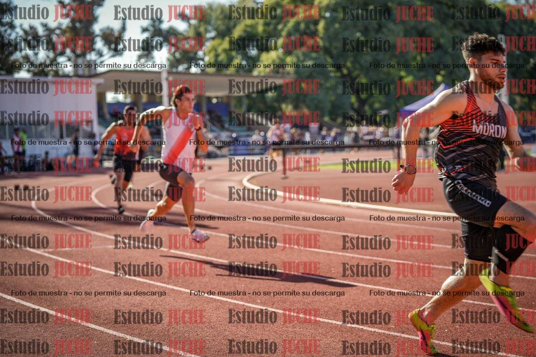 Fotos de los 400 m llanos de varones