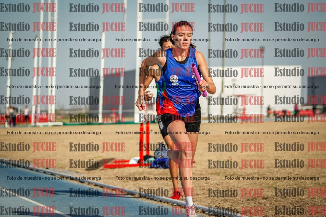 Fotos de las Postas 8x200 m mixta