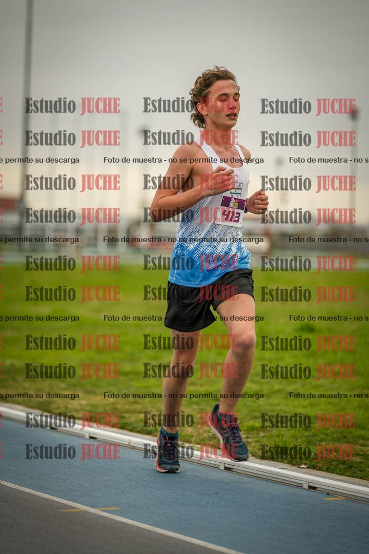 Fotos de los 3000 m llanos de varones - U17 (incluye la marcha atlética)