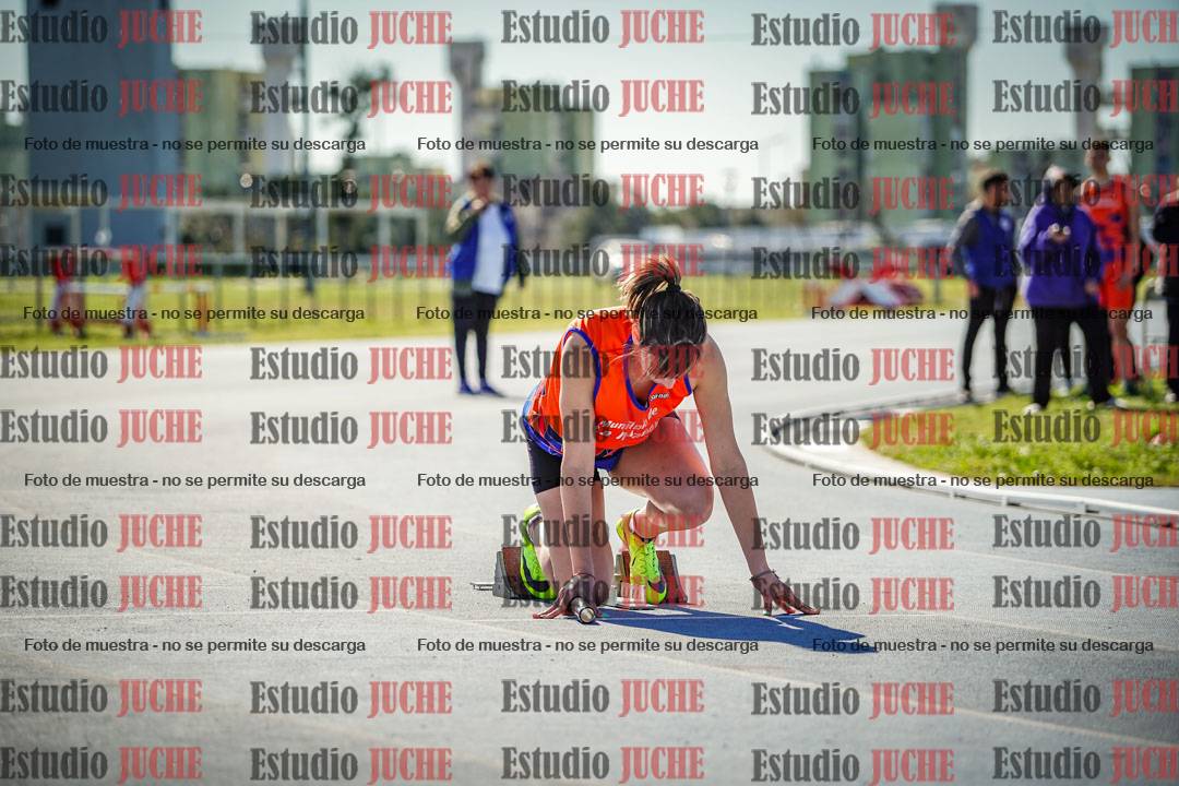 Fotos de las Postas 4x400 m de mujeres y varones
