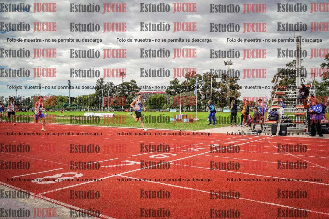 Fotos de los 400 m llanos de varones