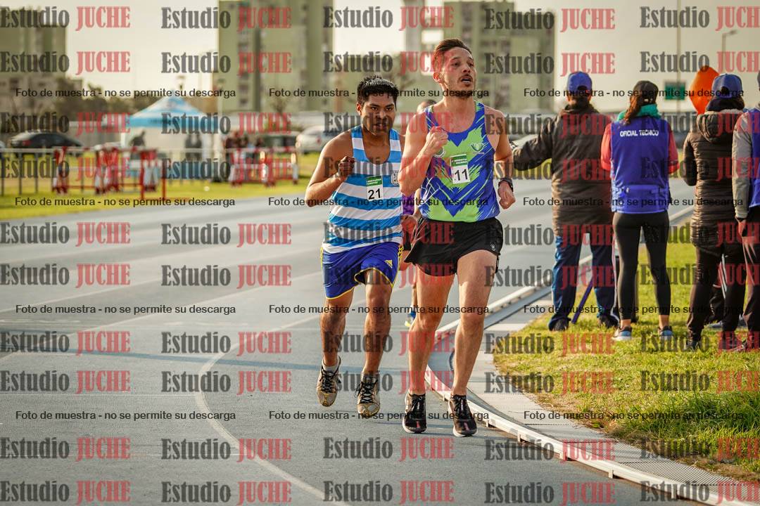 Fotos de los 3000 m llanos de varones