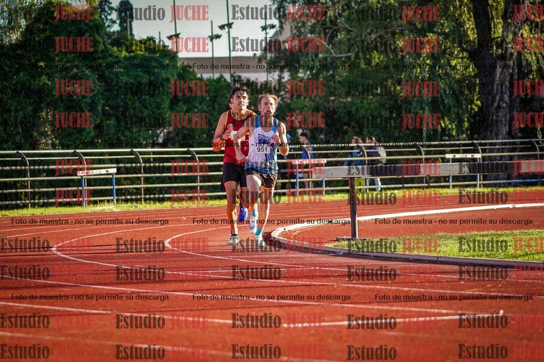 Fotos de los 3000 m llanos de varones