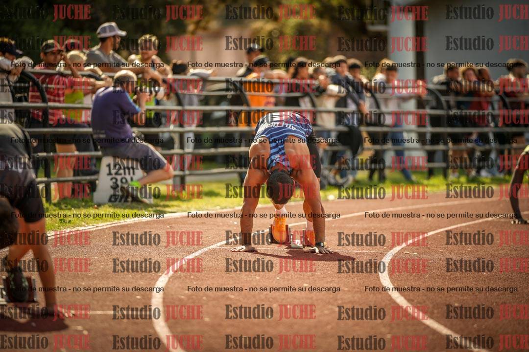 Fotos de los 400 m llanos de varones