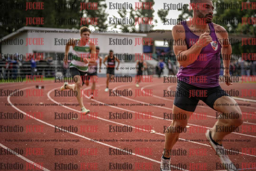 Fotos de los 400 m llanos de varones