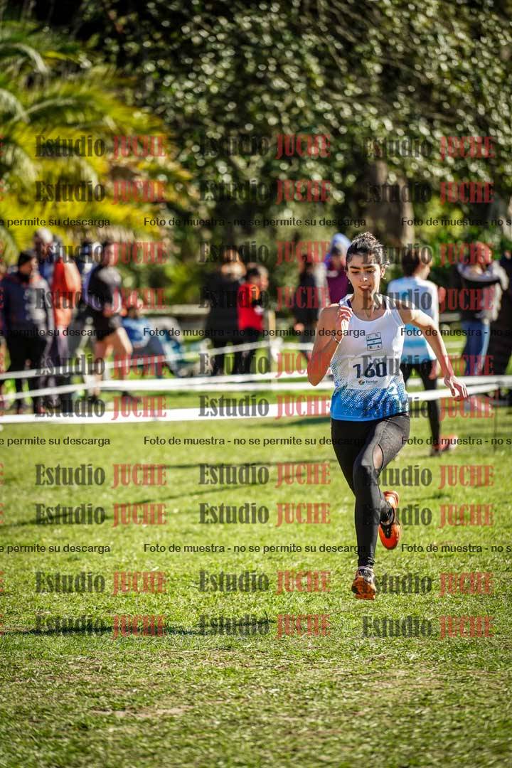 Fotos de la llegada del cross de 2000 m