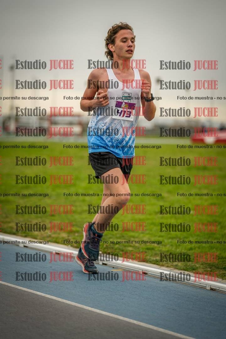 Fotos de los 3000 m llanos de varones - U17 (incluye la marcha atlética)