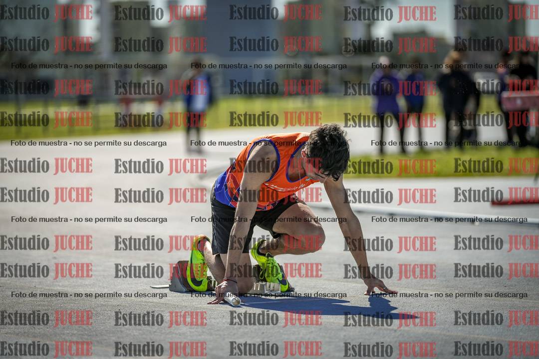 Fotos de las Postas 4x400 m de mujeres y varones