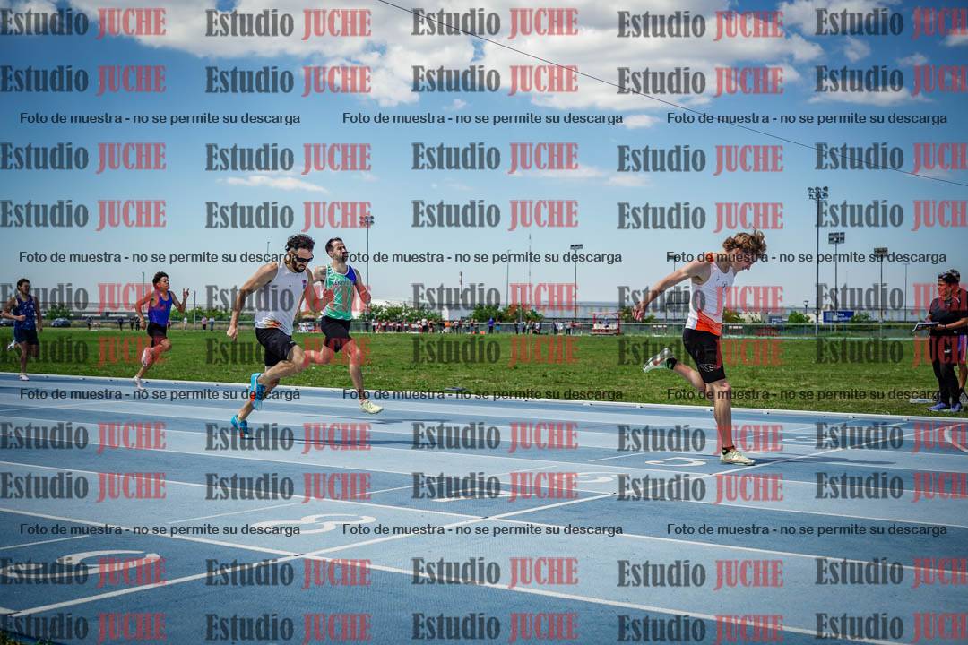 Fotos de los 400 m llanos de varones
