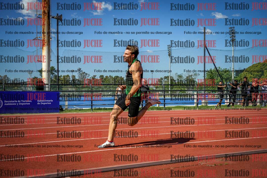 Fotos de los 200 m llanos de varones