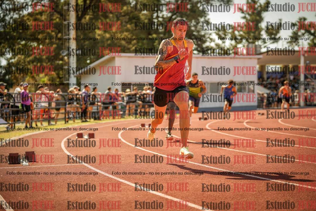 Fotos de los 400 m llanos de varones