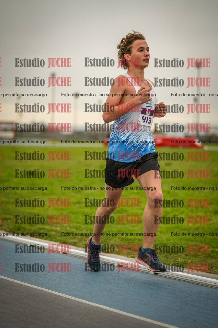 Fotos de los 3000 m llanos de varones - U17 (incluye la marcha atlética)