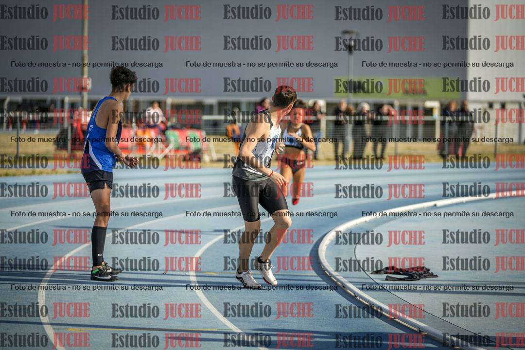 Fotos de las Postas 8x200 m mixta