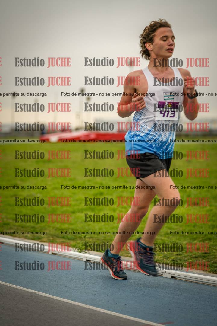 Fotos de los 3000 m llanos de varones - U17 (incluye la marcha atlética)