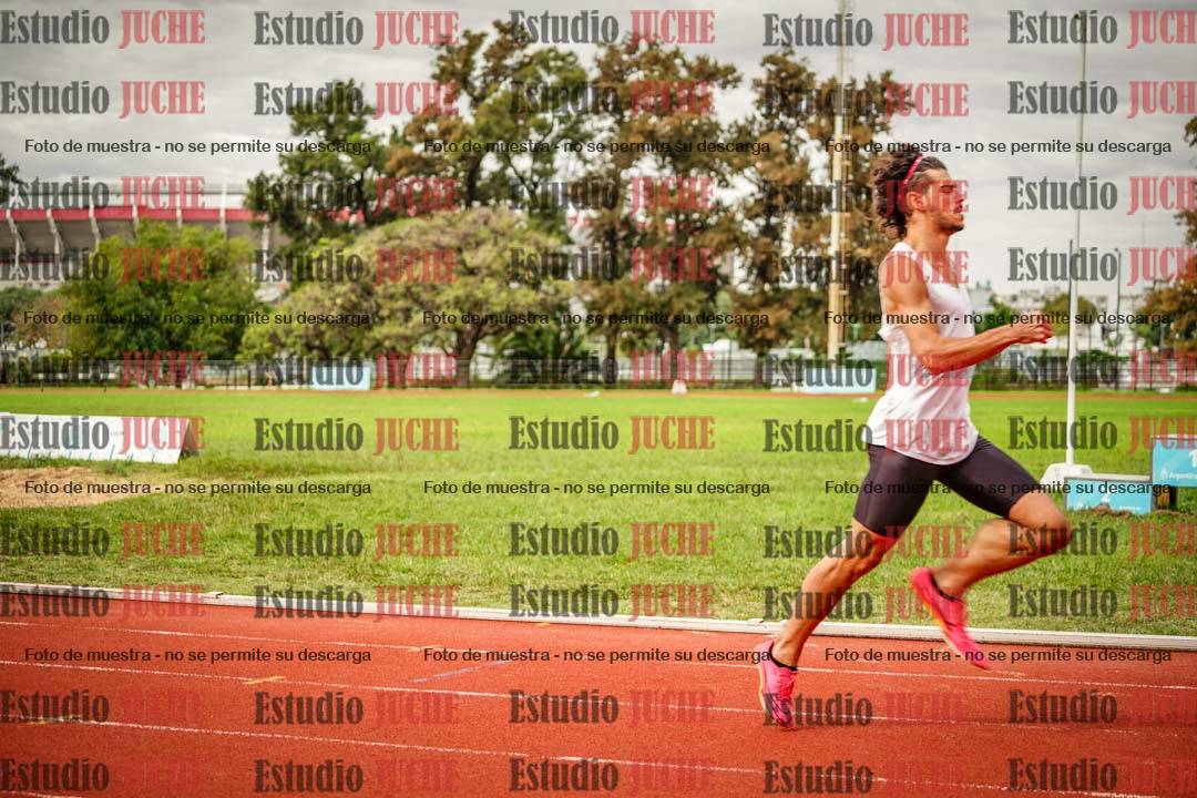 Fotos de los 400 m llanos de varones