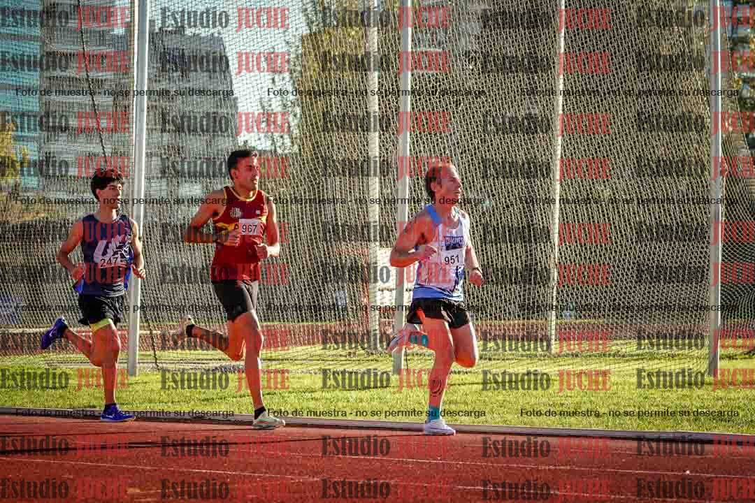 Fotos de los 3000 m llanos de varones