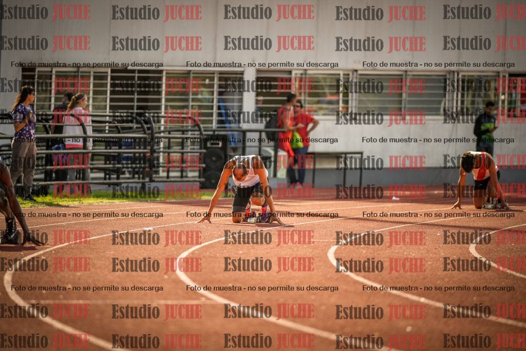 Fotos de los 400 m llanos de varones