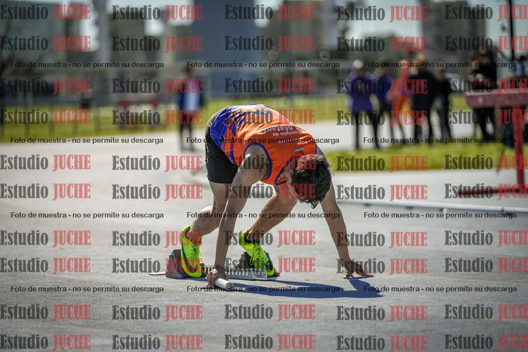 Fotos de las Postas 4x400 m de mujeres y varones