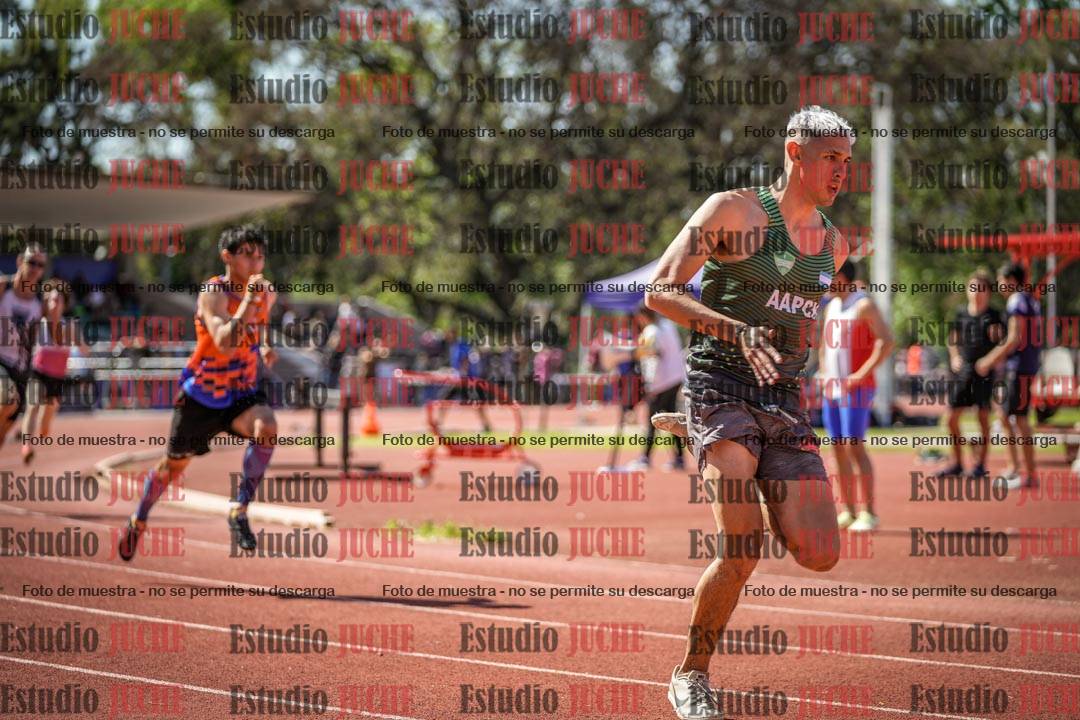 Fotos de los 400 m llanos de varones