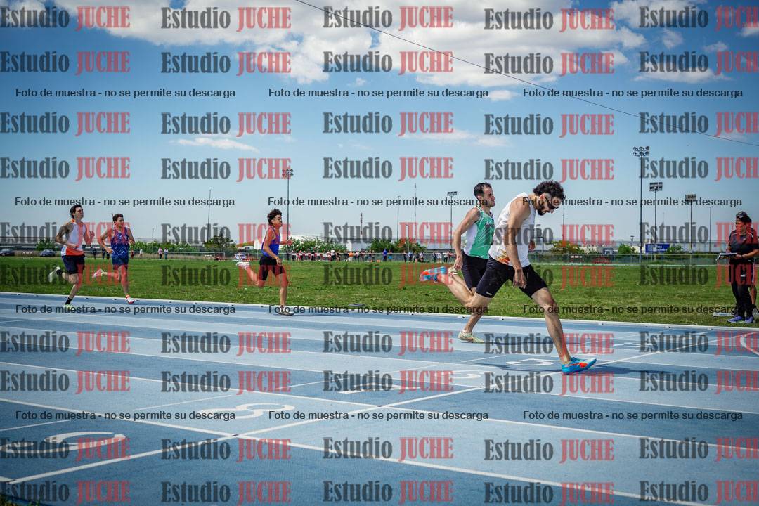 Fotos de los 400 m llanos de varones