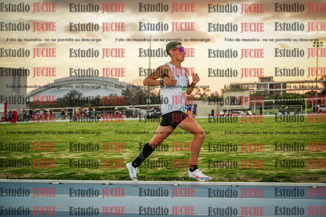 Fotos de los 3000 m llanos de varones