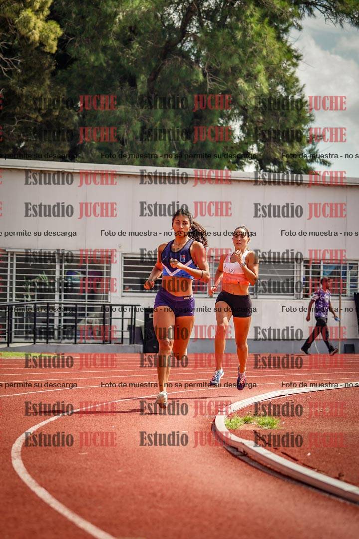 Fotos de los 800 m llanos de mujeres - heptatlón 7