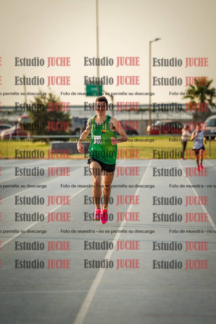 Fotos de los 3000 m llanos de varones